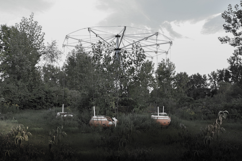 Illustration for article titled Eerie Images of America's Abandoned Amusement Parks Will Haunt You
